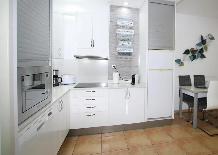 Fantastic Apartment Near The Beach
